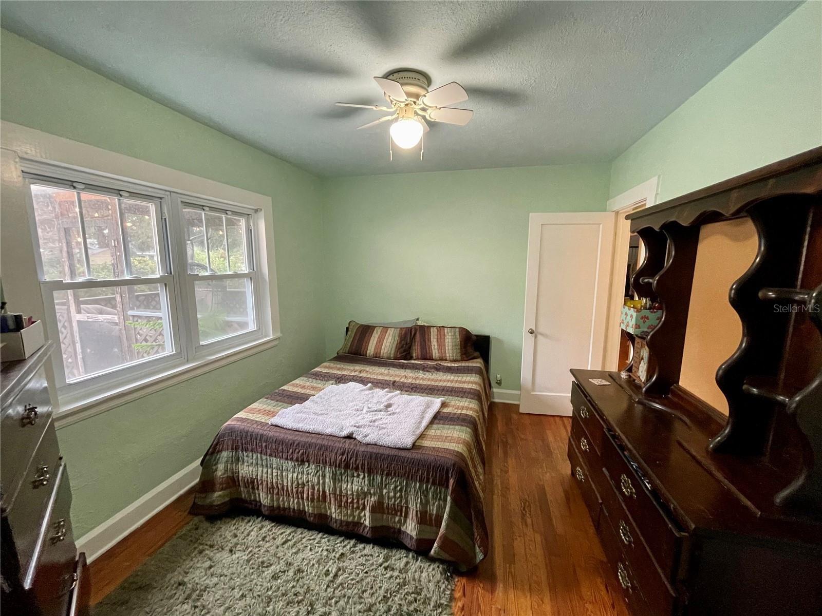 Image 9 of 41 For 2120 8th Avenue W