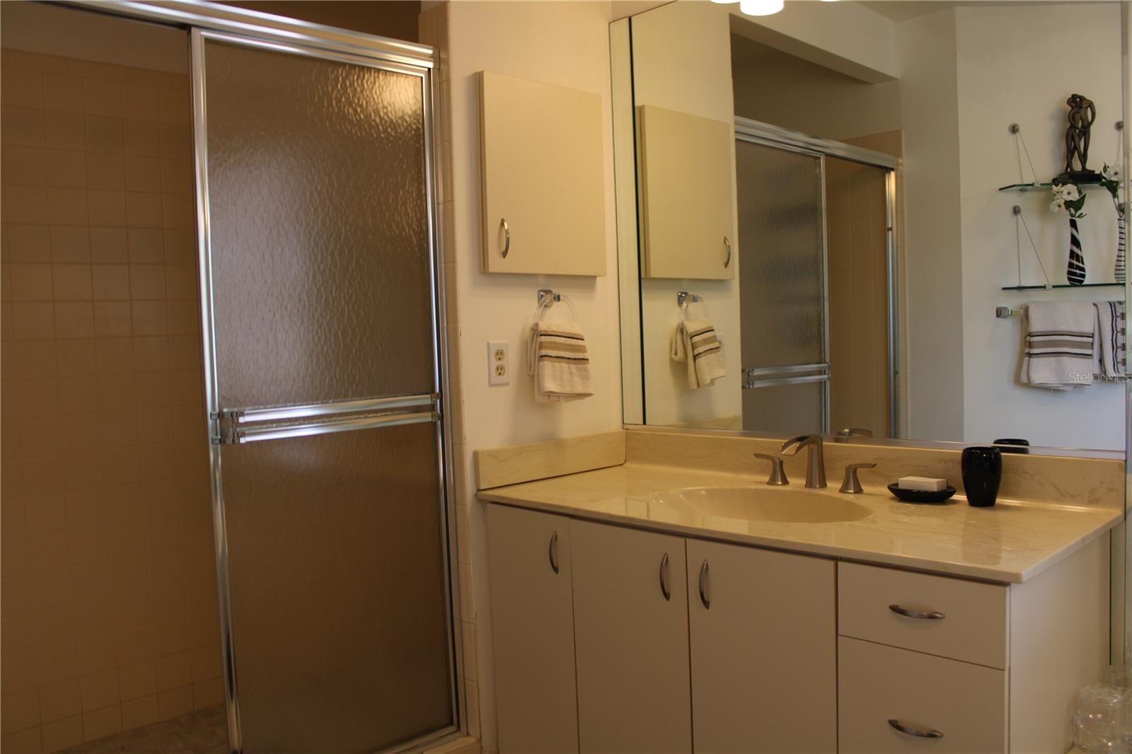 Image 17 of 47 For 6101 34th Street W 32h