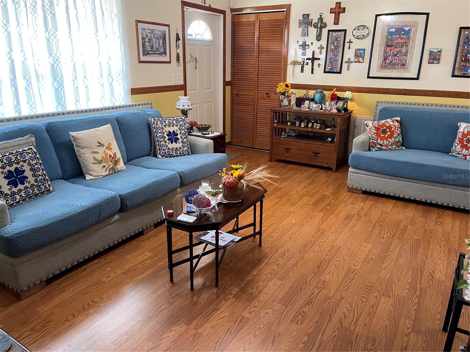 Image 4 of 14 For 3612 27th Avenue W