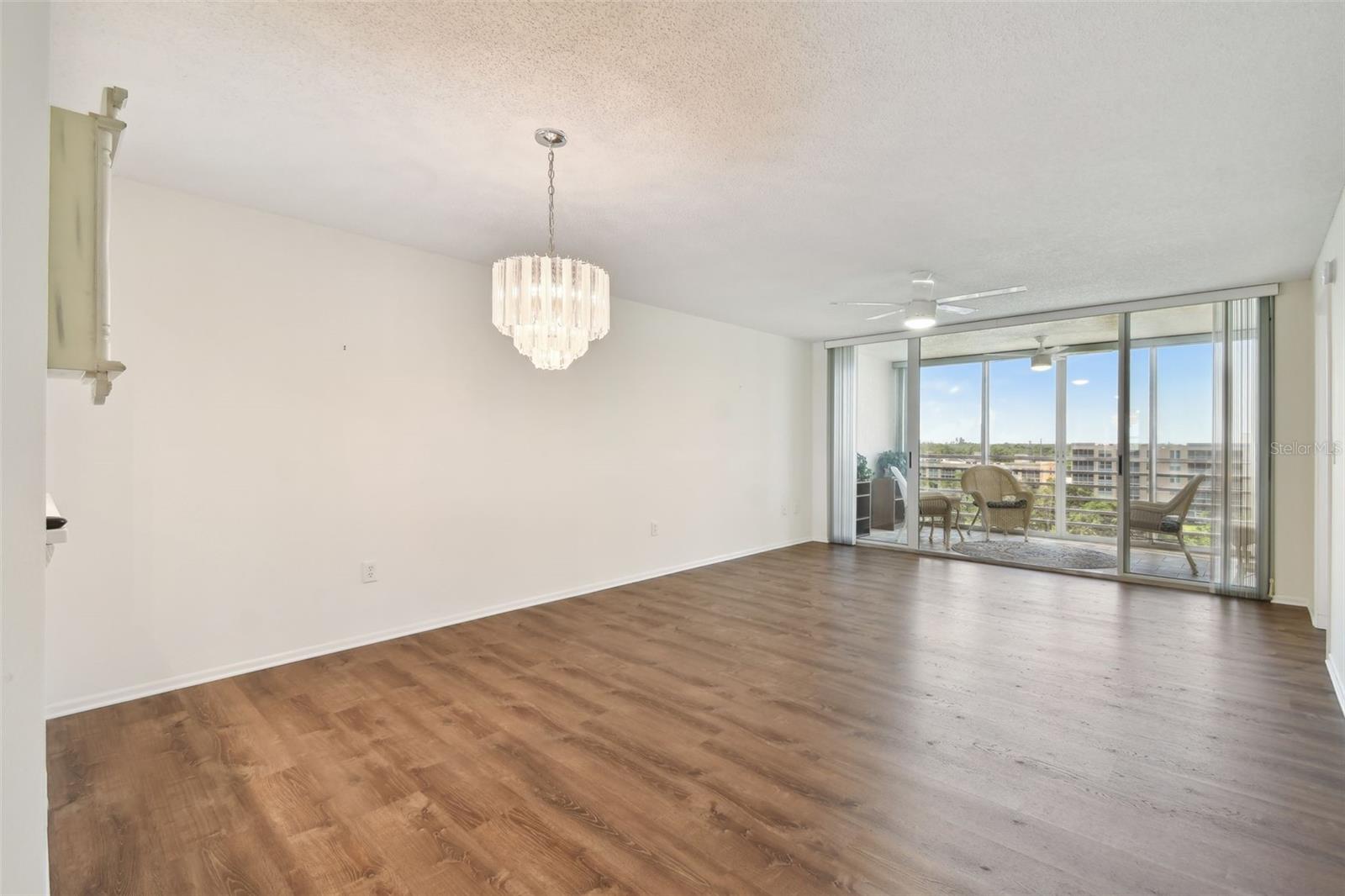 Image 21 of 42 For 4460 Fairways Blvd #604 Boulevard 604