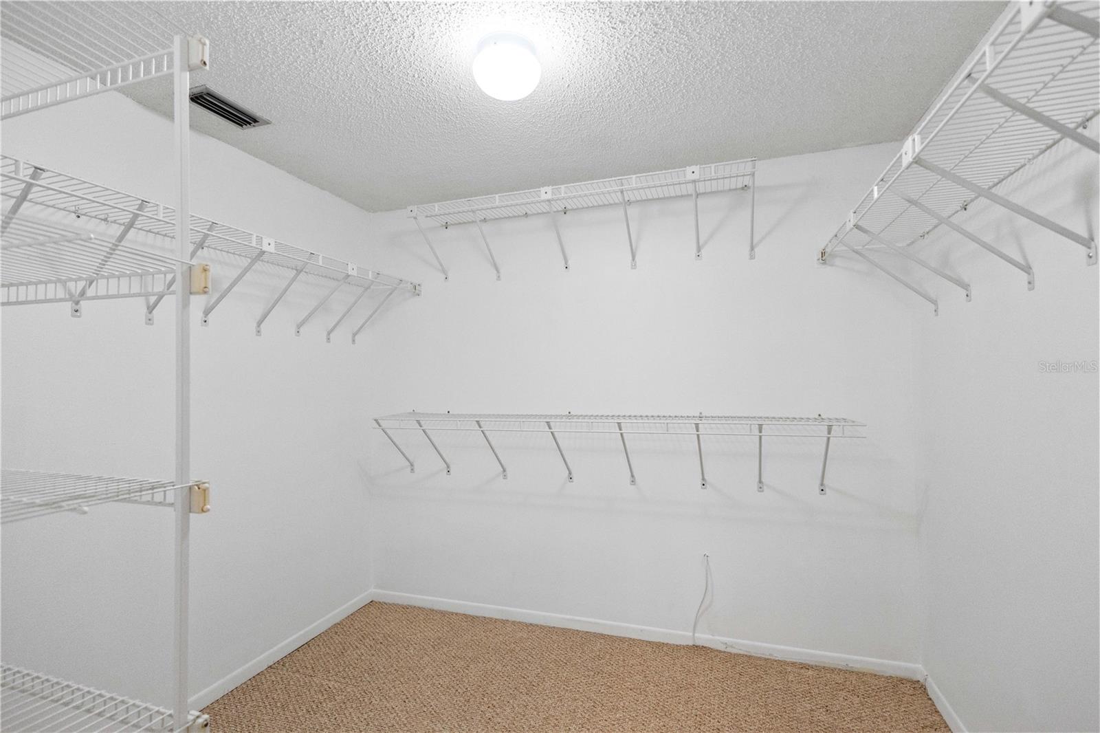 Image 17 of 39 For 4570 Pinebrook Circle 406