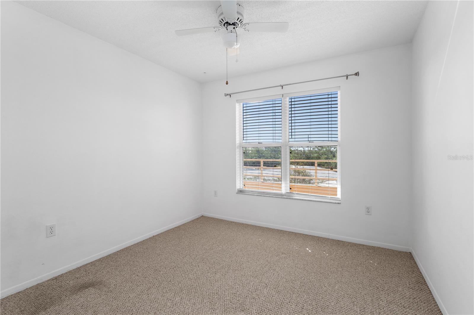 Image 18 of 39 For 4570 Pinebrook Circle 406