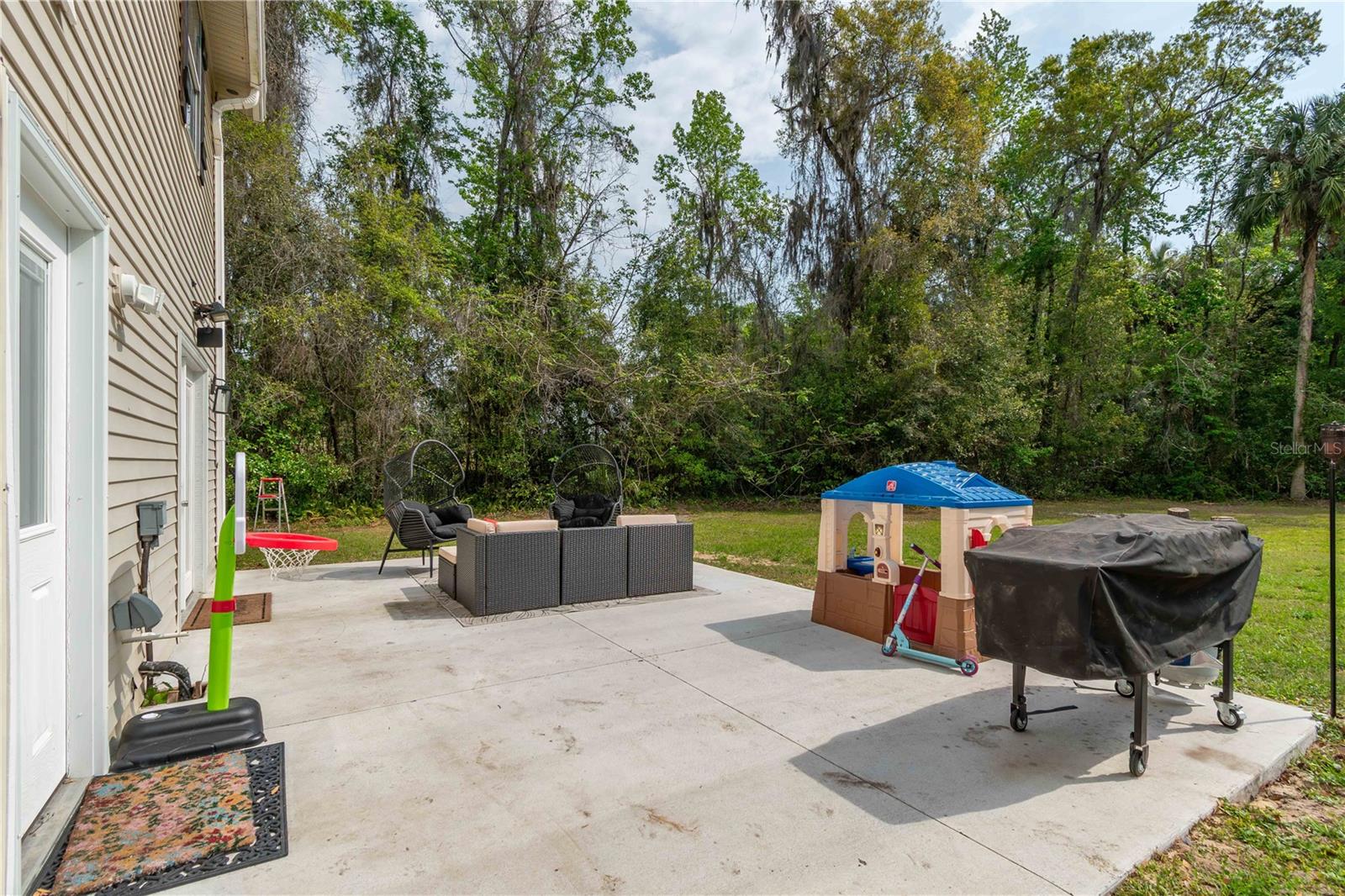 Image 13 of 56 For 3333 3rd Avenue