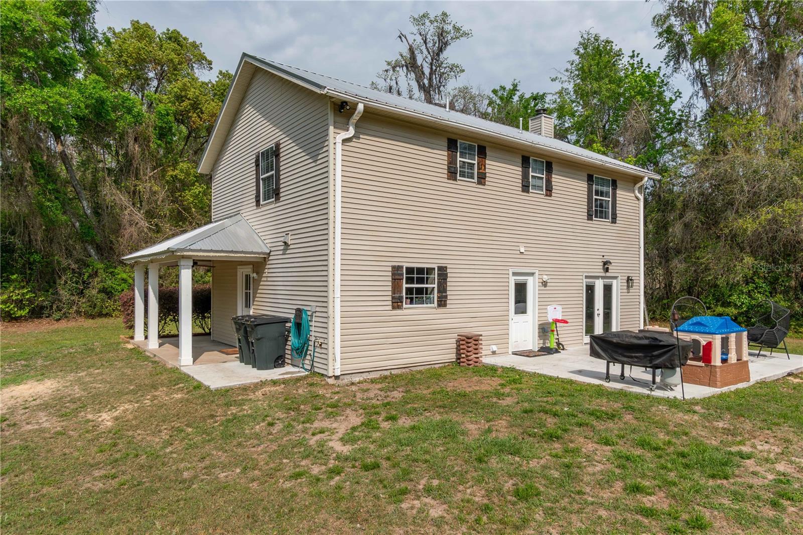 Image 8 of 56 For 3333 3rd Avenue