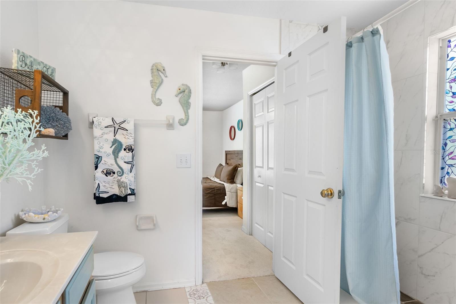 Image 35 of 60 For 5915 43rd Court E
