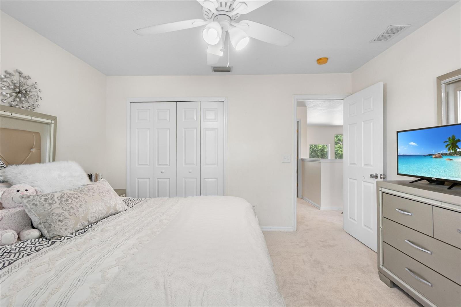 Image 41 of 60 For 5915 43rd Court E