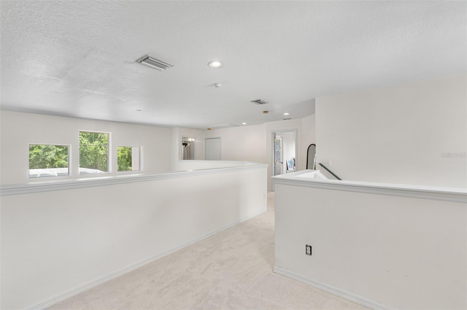 Image 43 of 60 For 5915 43rd Court E