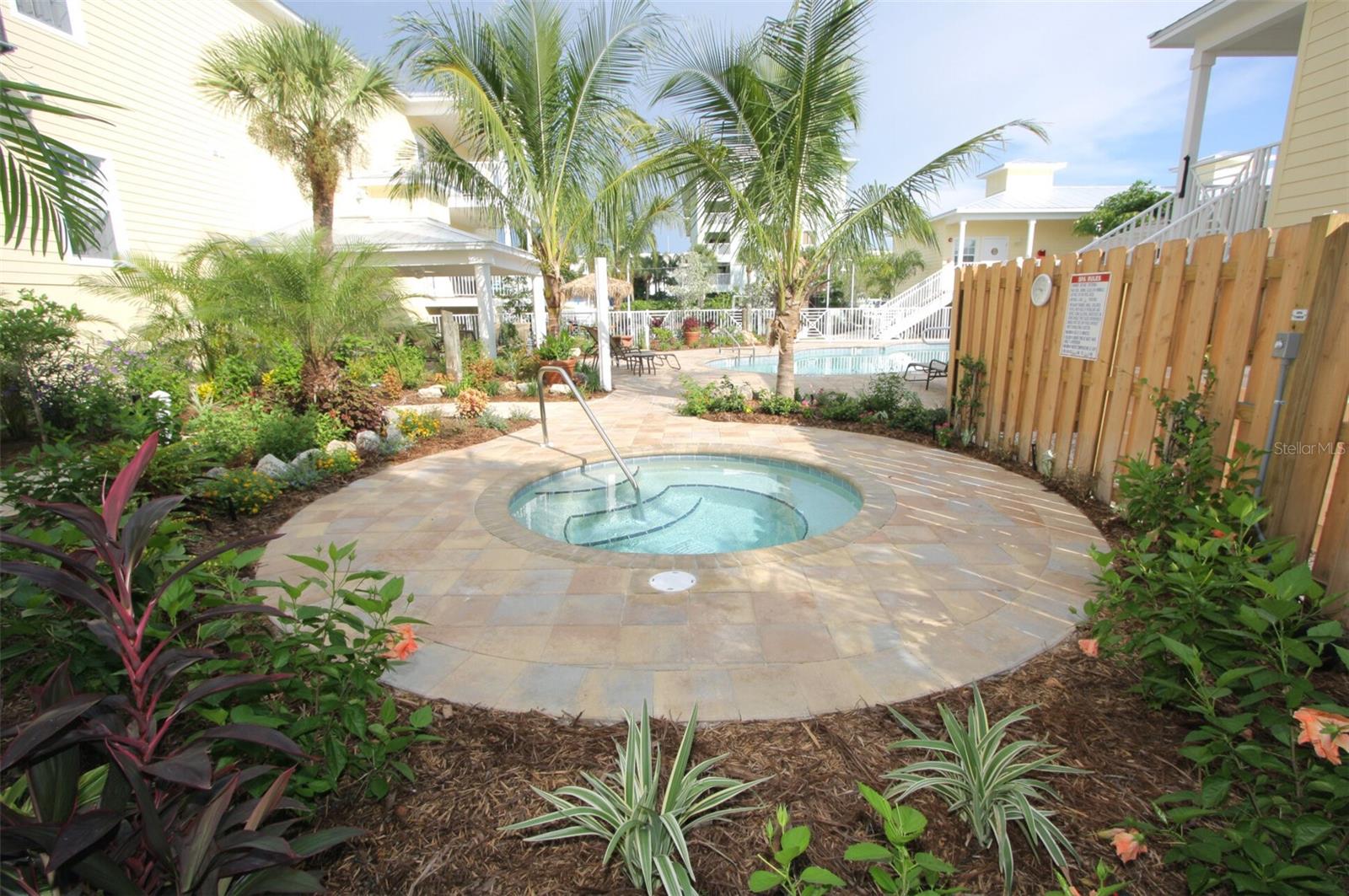Image 23 of 34 For 1020 Sun N Sea Drive 104b