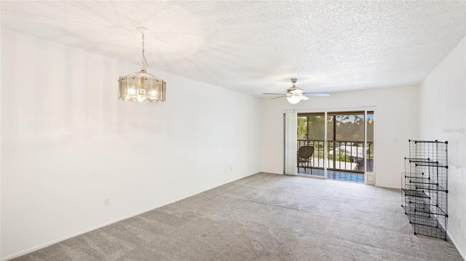 Image 5 of 28 For 1330 Glen Oaks Drive E 374d