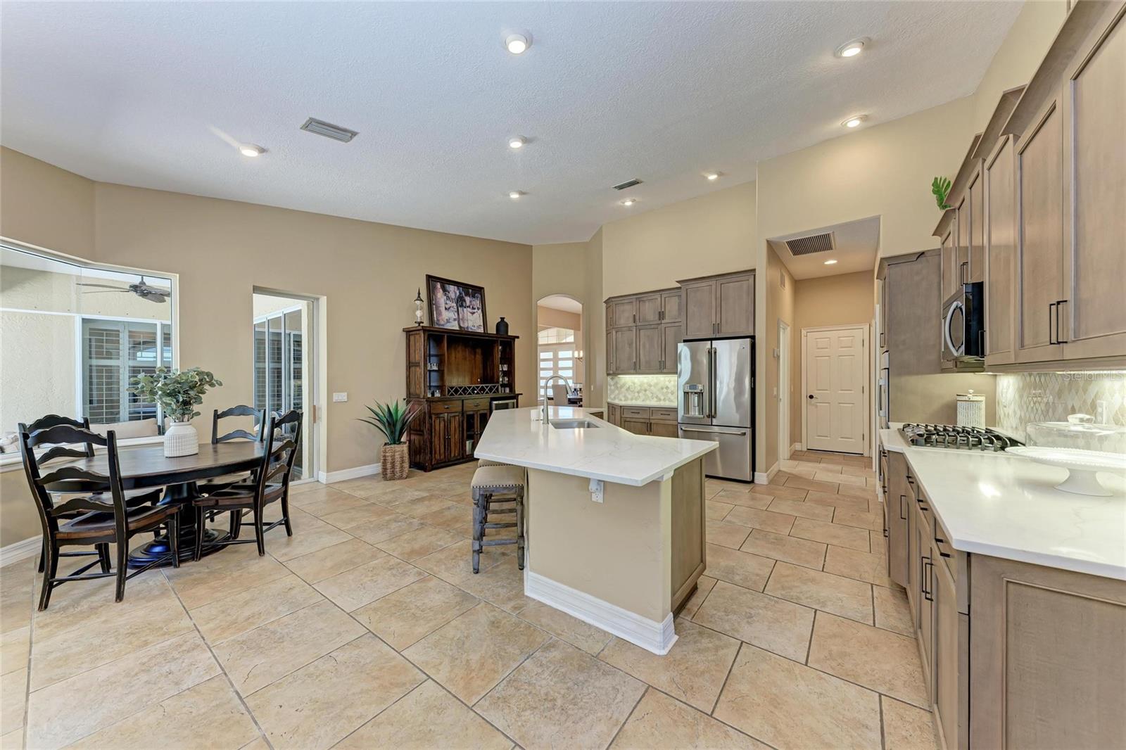Image 34 of 69 For 7913 Osprey Hammock Ct