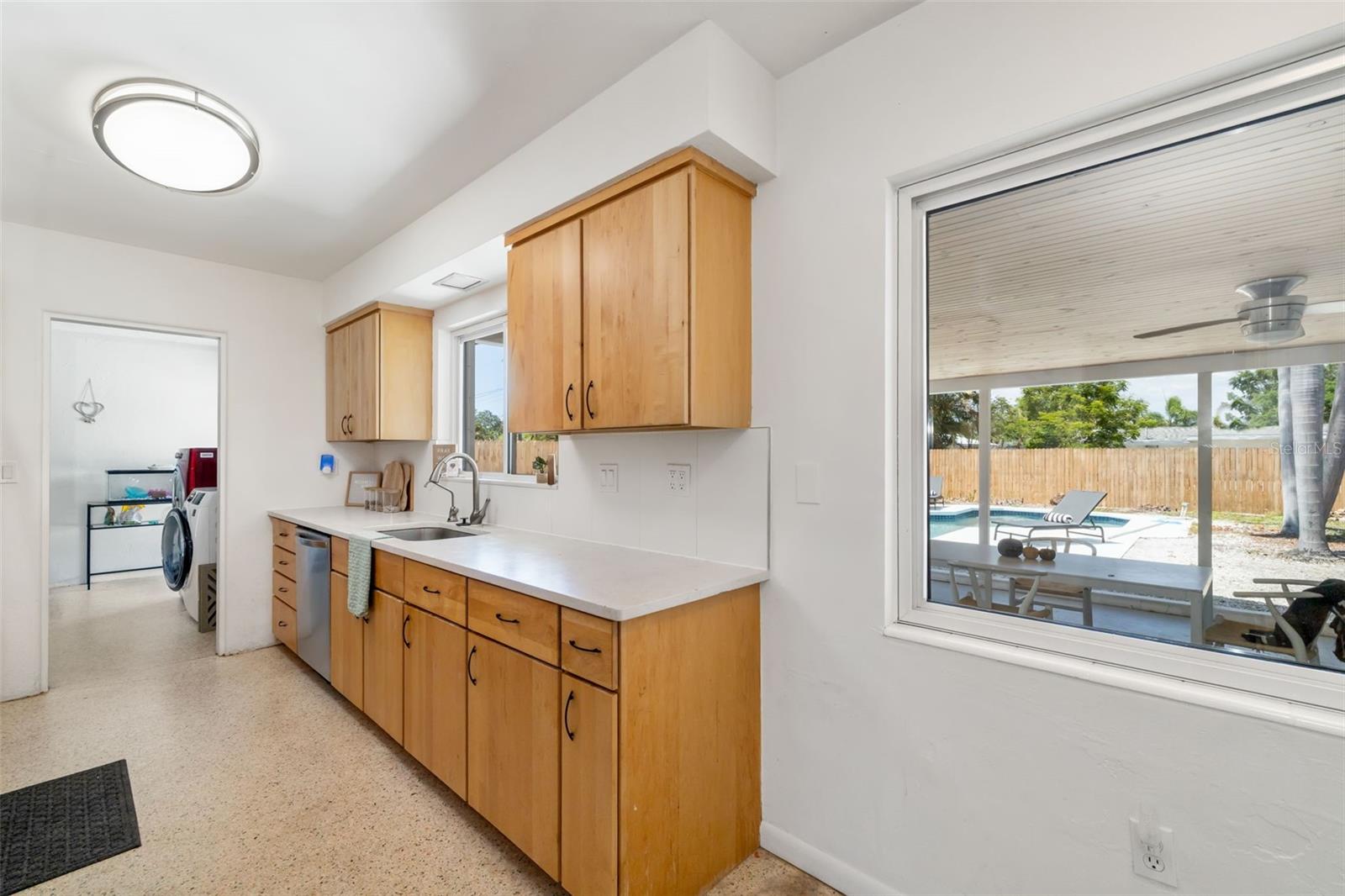 Image 10 of 53 For 2311 Sunnyside Place