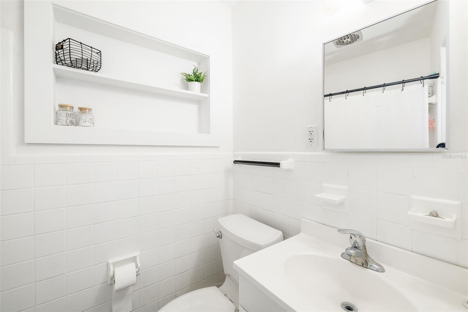Image 17 of 53 For 2311 Sunnyside Place