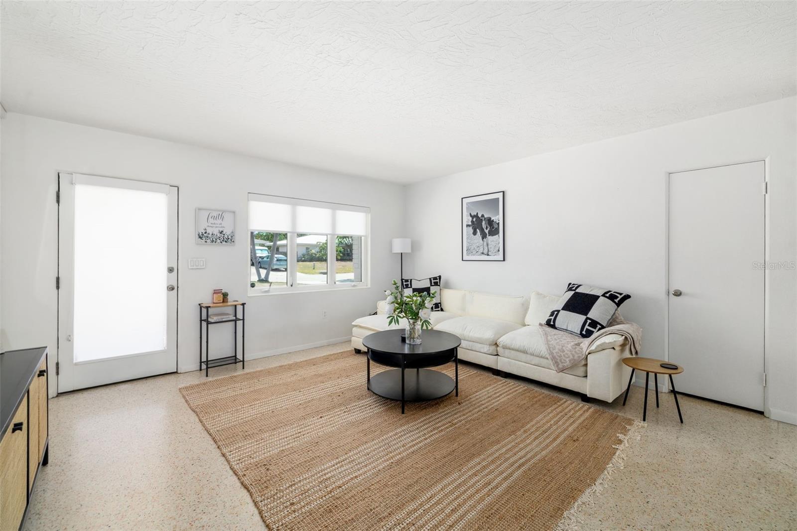 Image 2 of 53 For 2311 Sunnyside Place