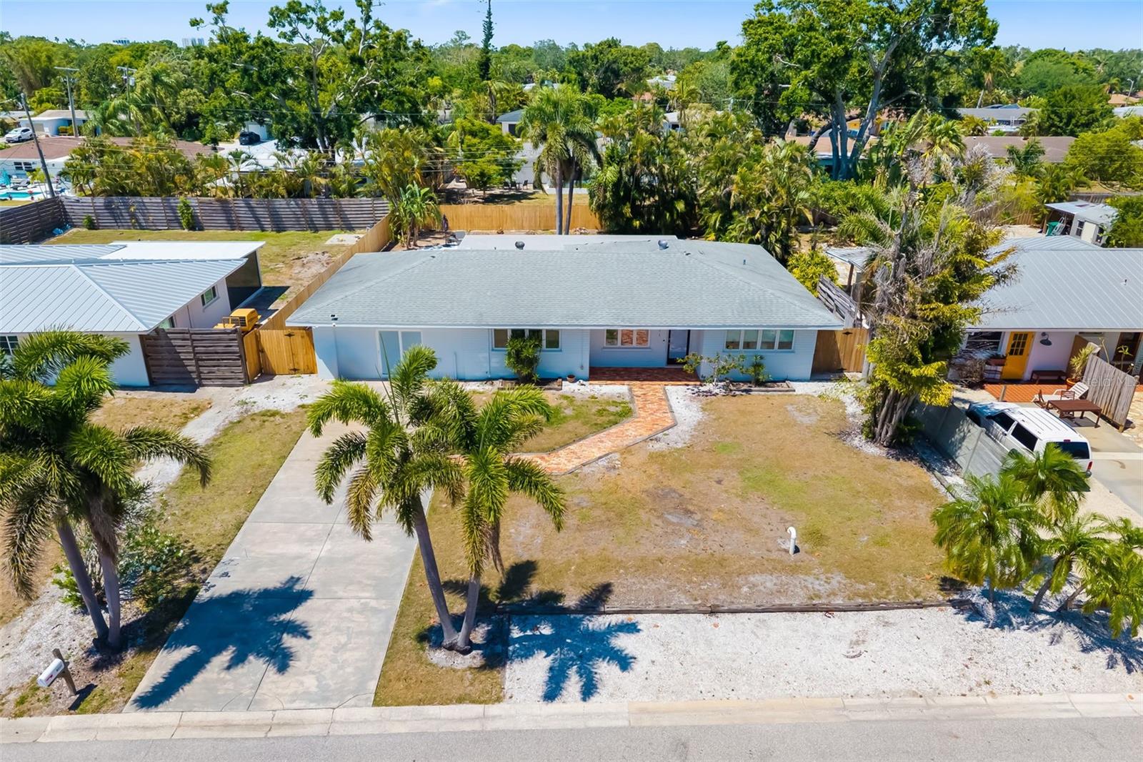 Image 41 of 53 For 2311 Sunnyside Place