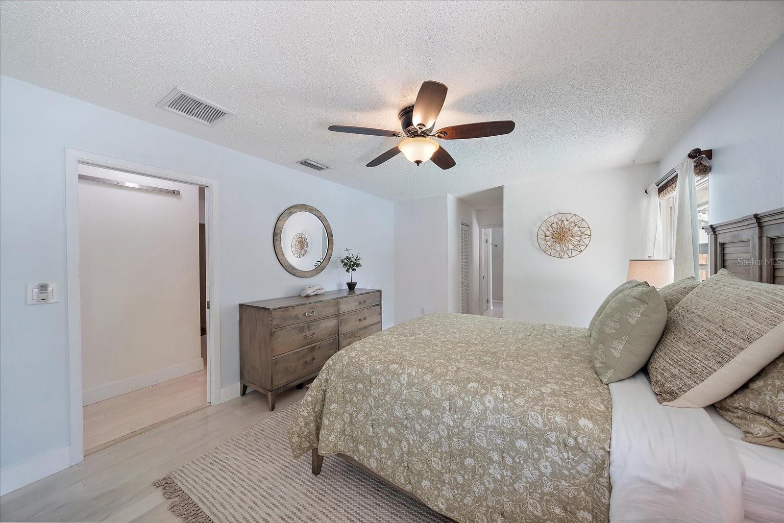 Image 20 of 40 For 1046 Greystone Lane