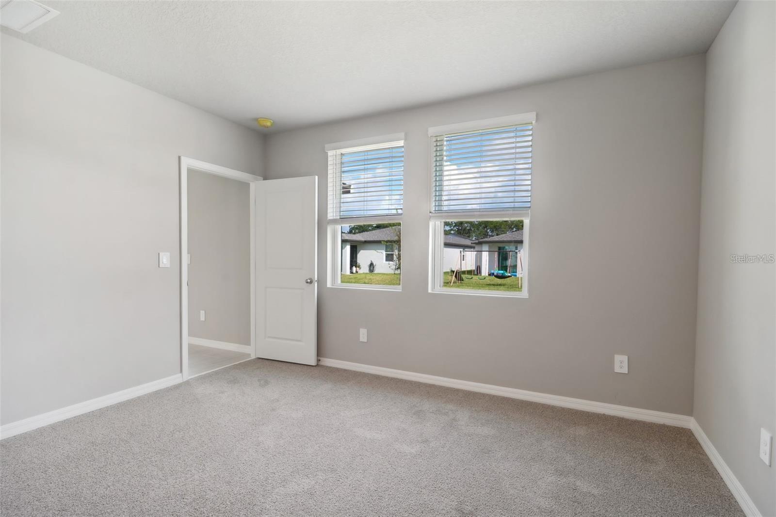 Image 8 of 18 For 109 Whiteland Bend