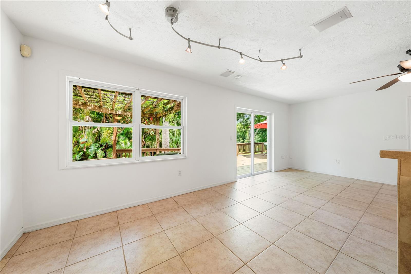 Image 10 of 49 For 3709 Alden Way