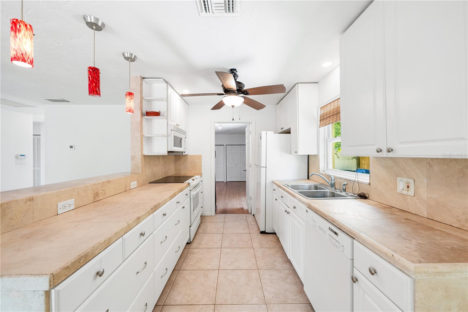 Image 14 of 49 For 3709 Alden Way