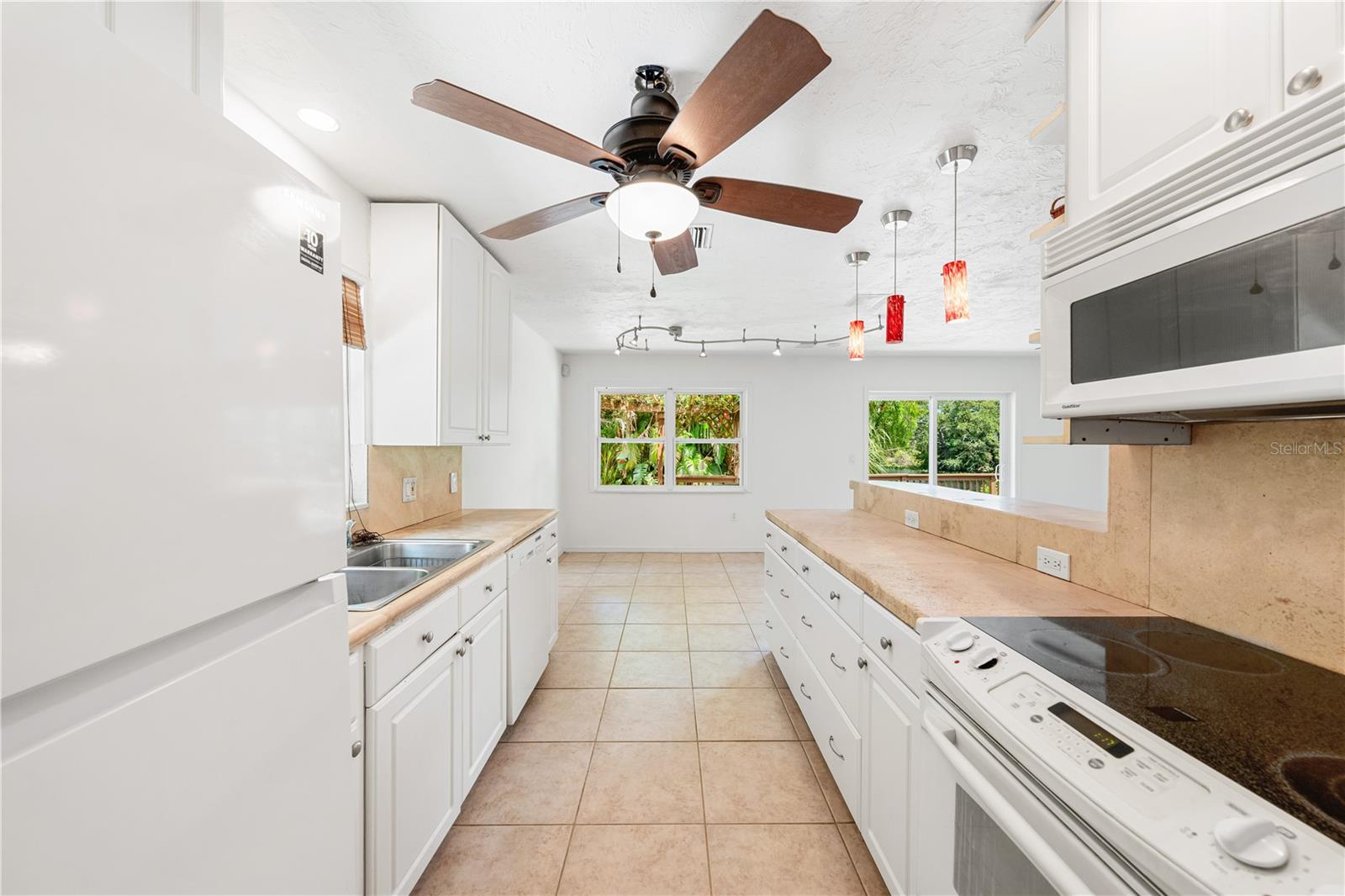 Image 18 of 49 For 3709 Alden Way
