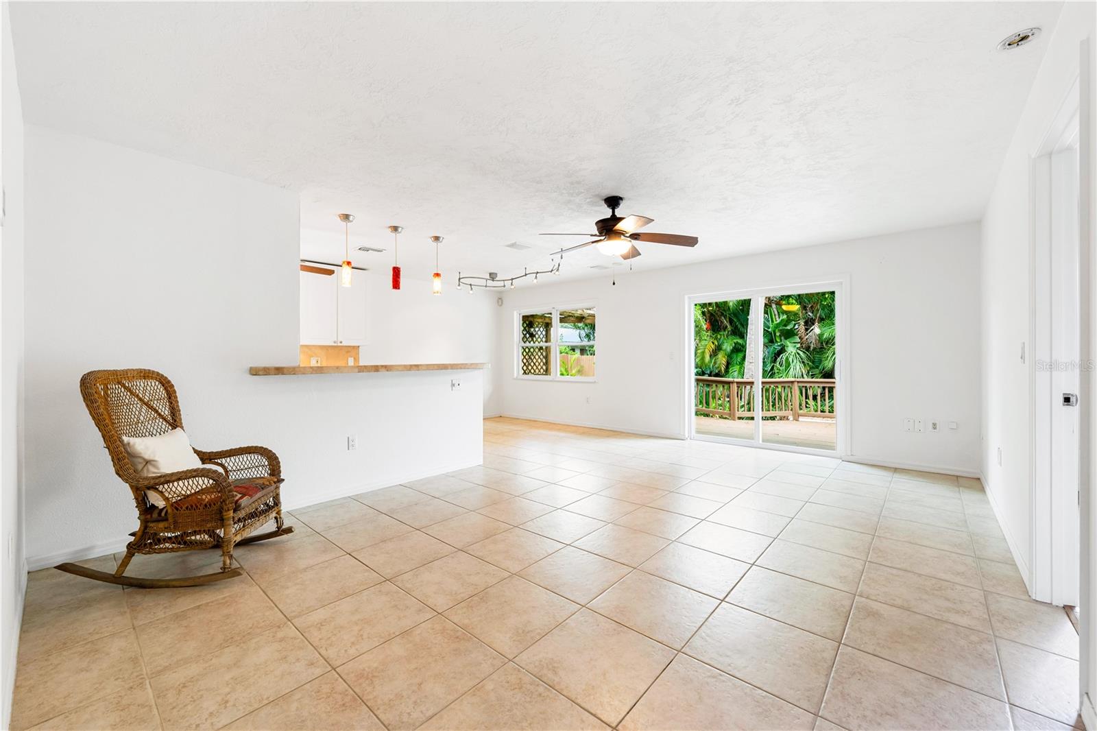 Image 5 of 49 For 3709 Alden Way
