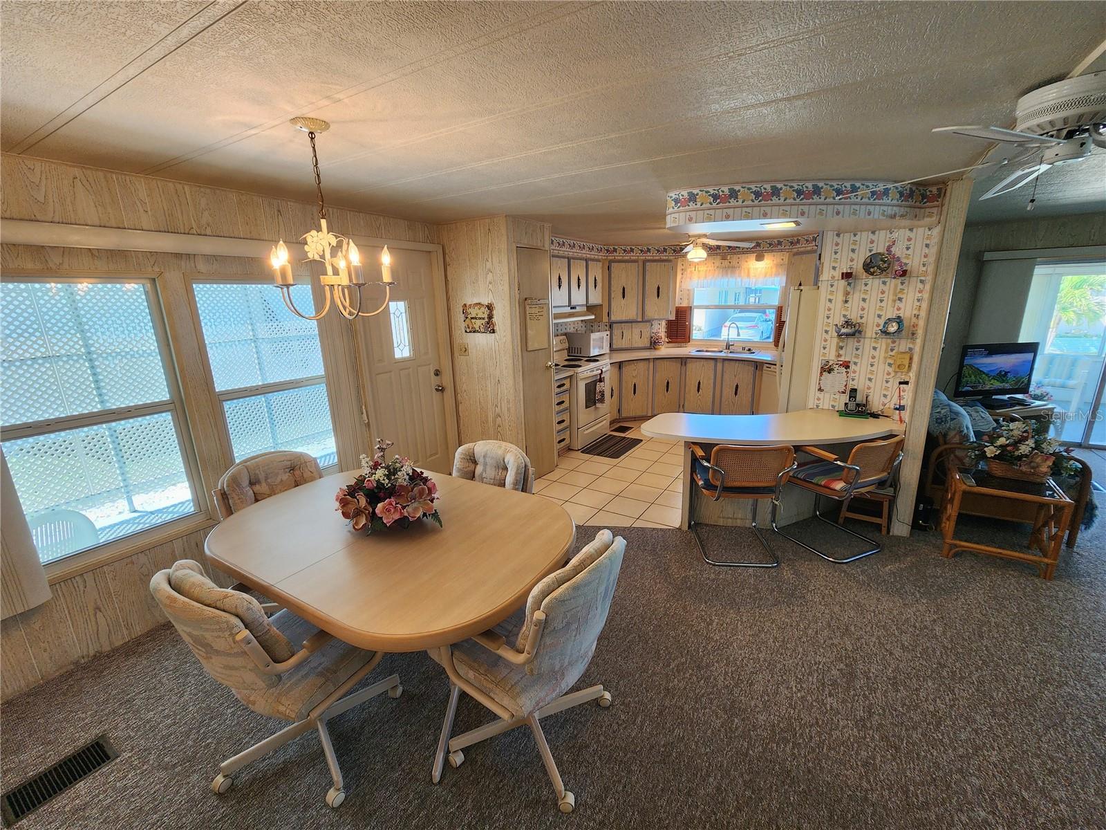 Image 10 of 32 For 808 53rd Avenue E 234