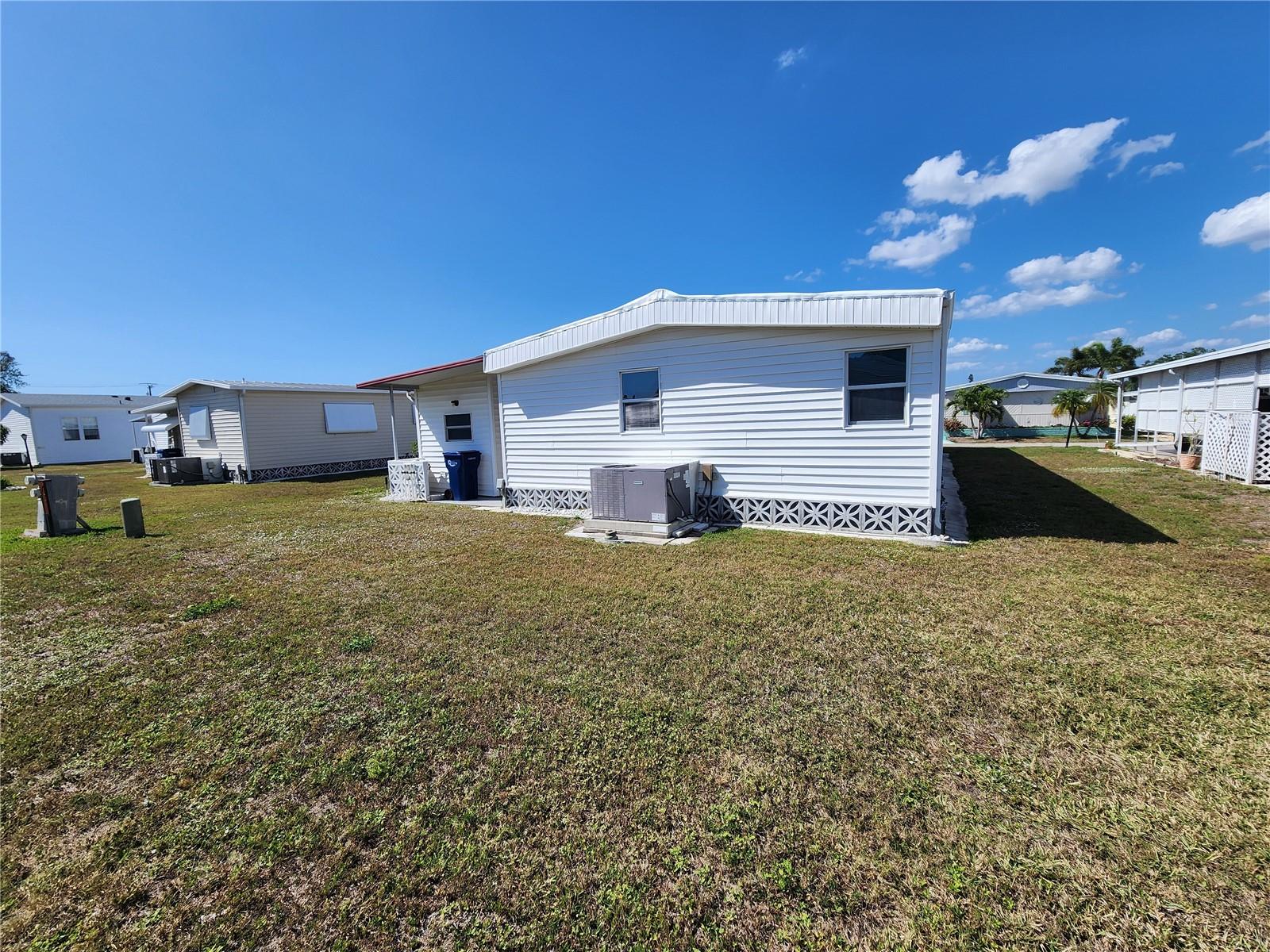 Image 31 of 32 For 808 53rd Avenue E 234