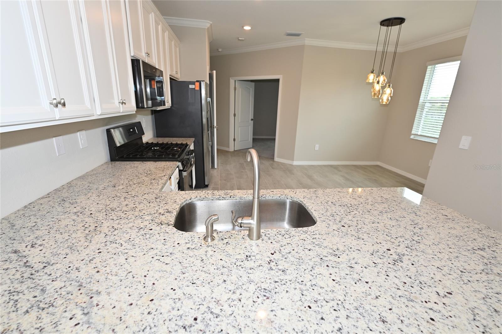 Image 6 of 21 For 11705 Bluebird Place