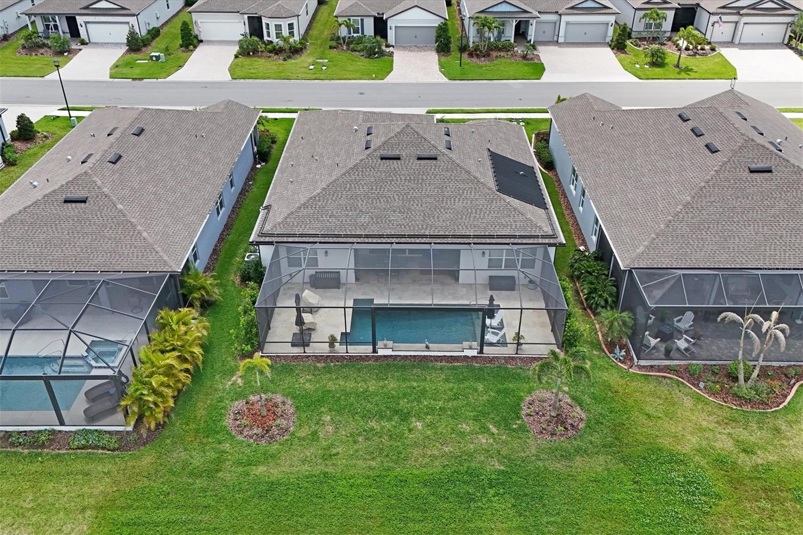 Image 38 of 63 For 8722 Backshore Lane