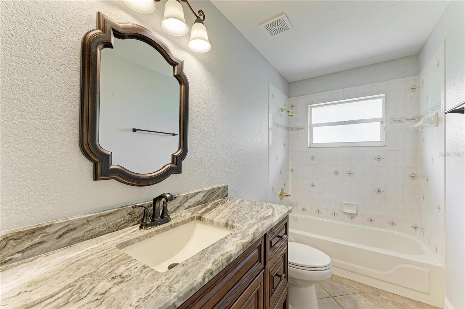 Image 37 of 48 For 13615 4th Avenue Ne