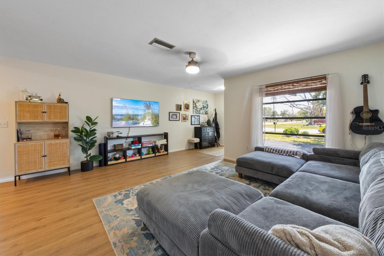 Image 4 of 44 For 5704 2nd Avenue Drive Nw