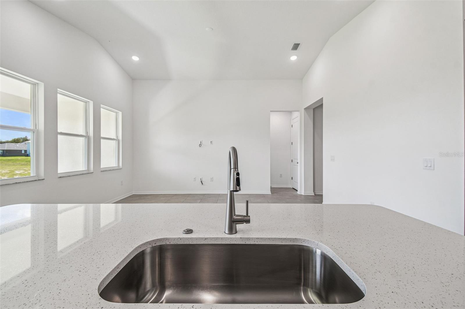 Image 21 of 90 For 260 Hillshire Place