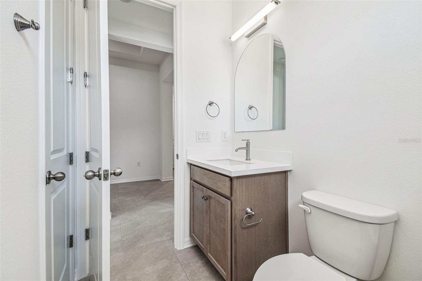 Image 49 of 90 For 260 Hillshire Place