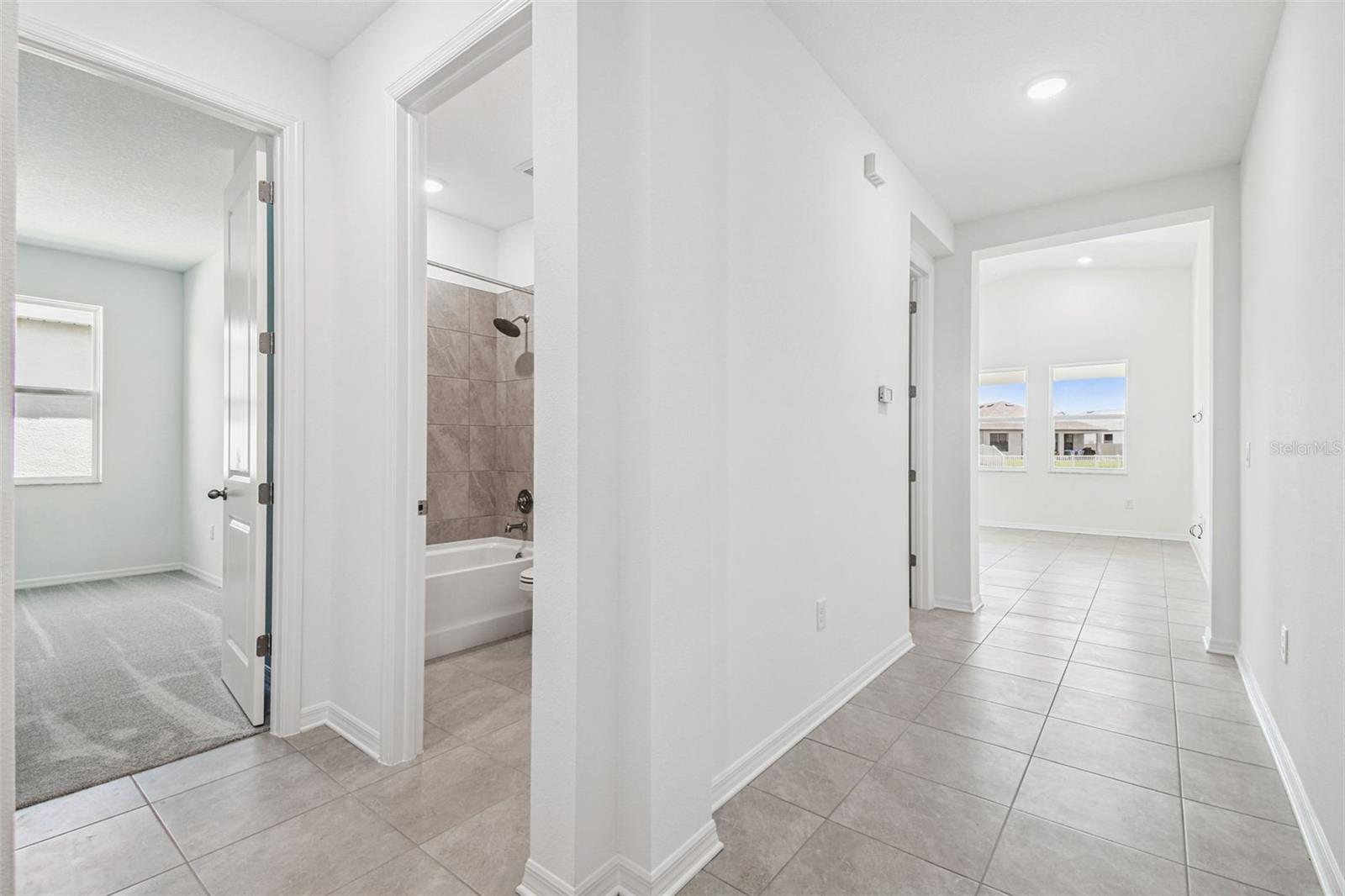 Image 50 of 90 For 260 Hillshire Place