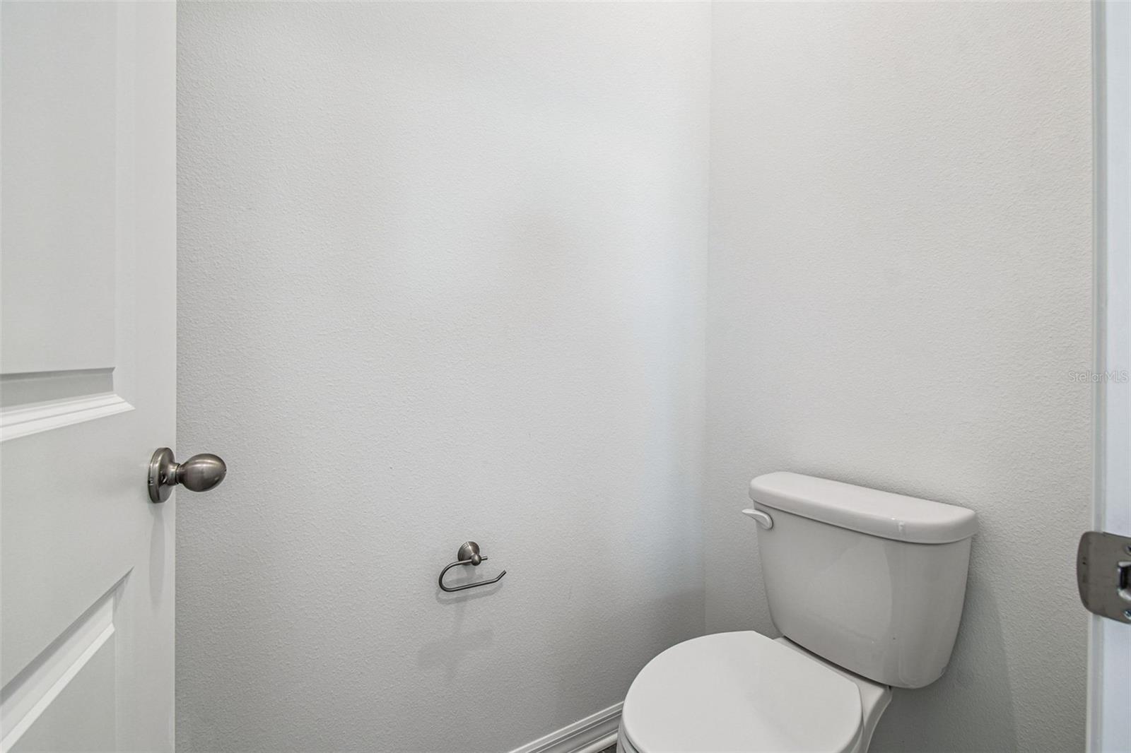 Image 54 of 90 For 260 Hillshire Place