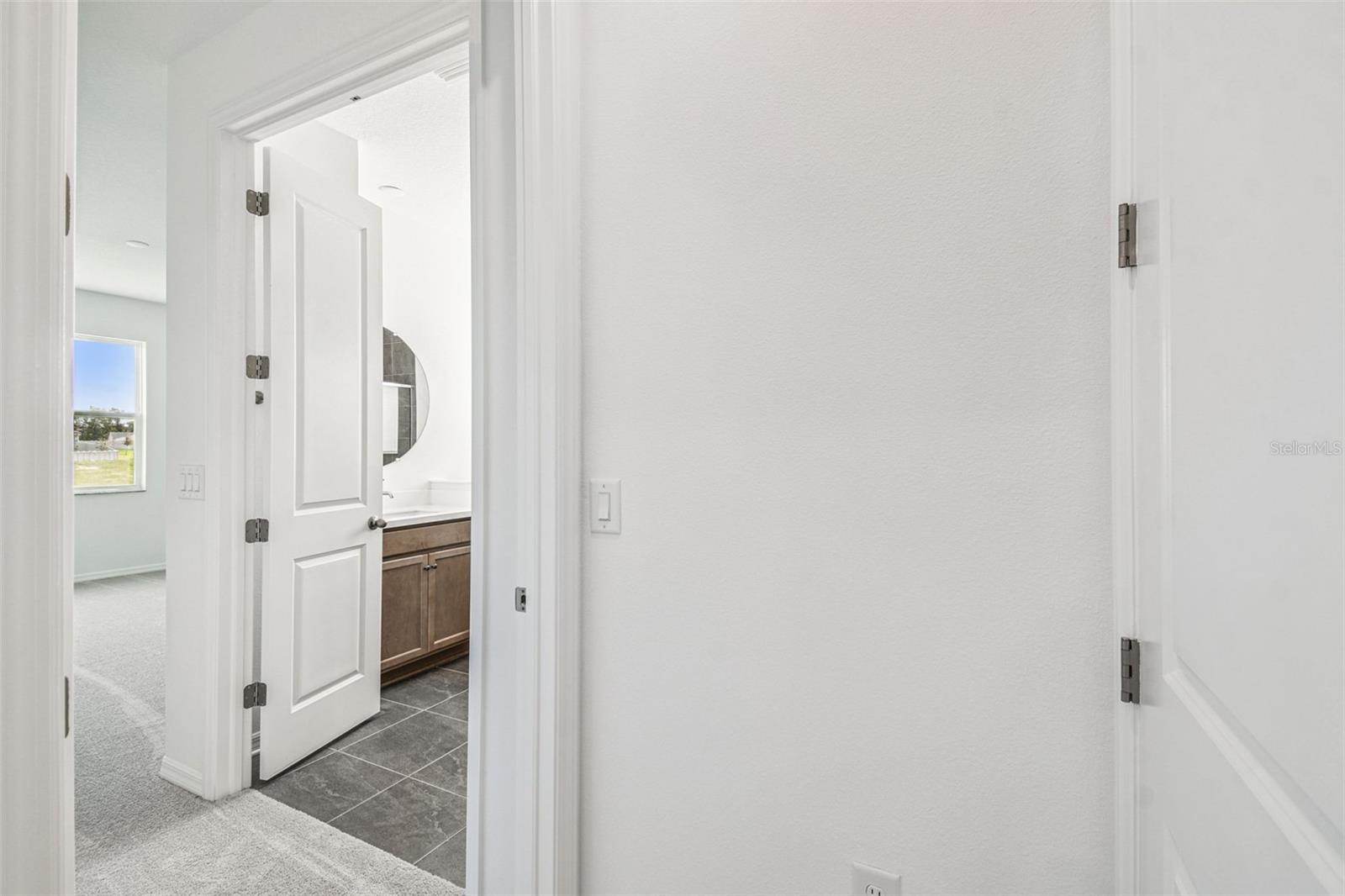 Image 58 of 90 For 260 Hillshire Place