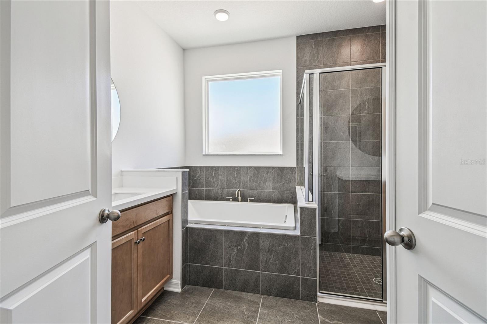 Image 59 of 90 For 260 Hillshire Place