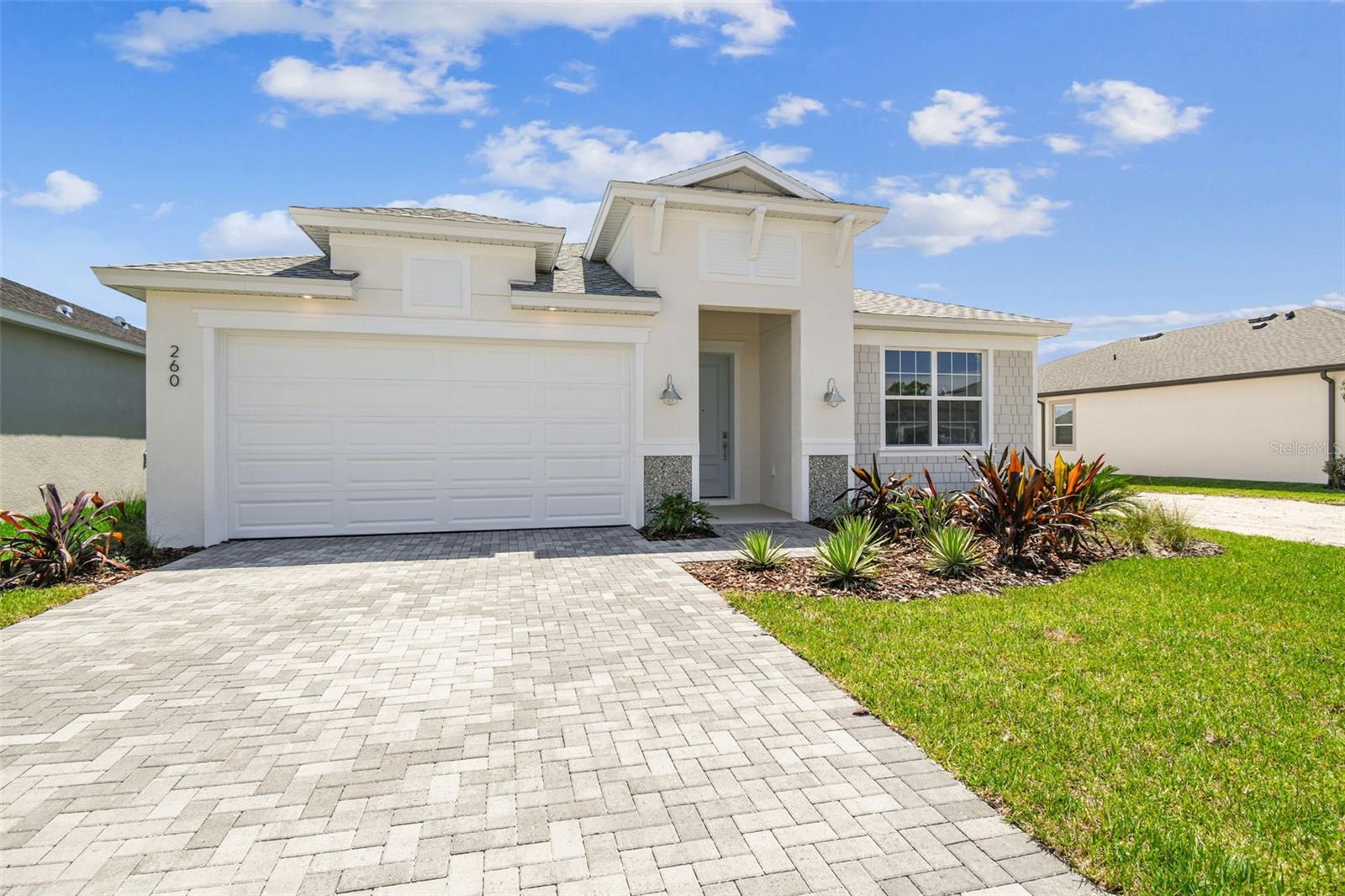 Image 6 of 90 For 260 Hillshire Place