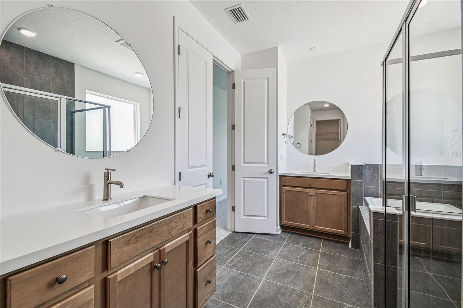 Image 65 of 90 For 260 Hillshire Place