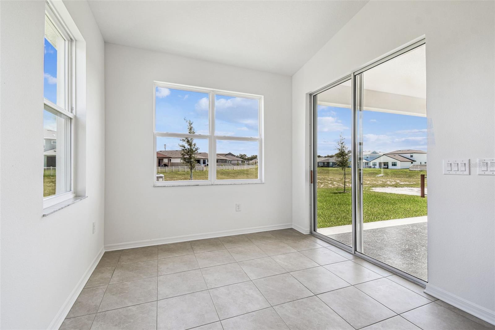 Image 67 of 90 For 260 Hillshire Place