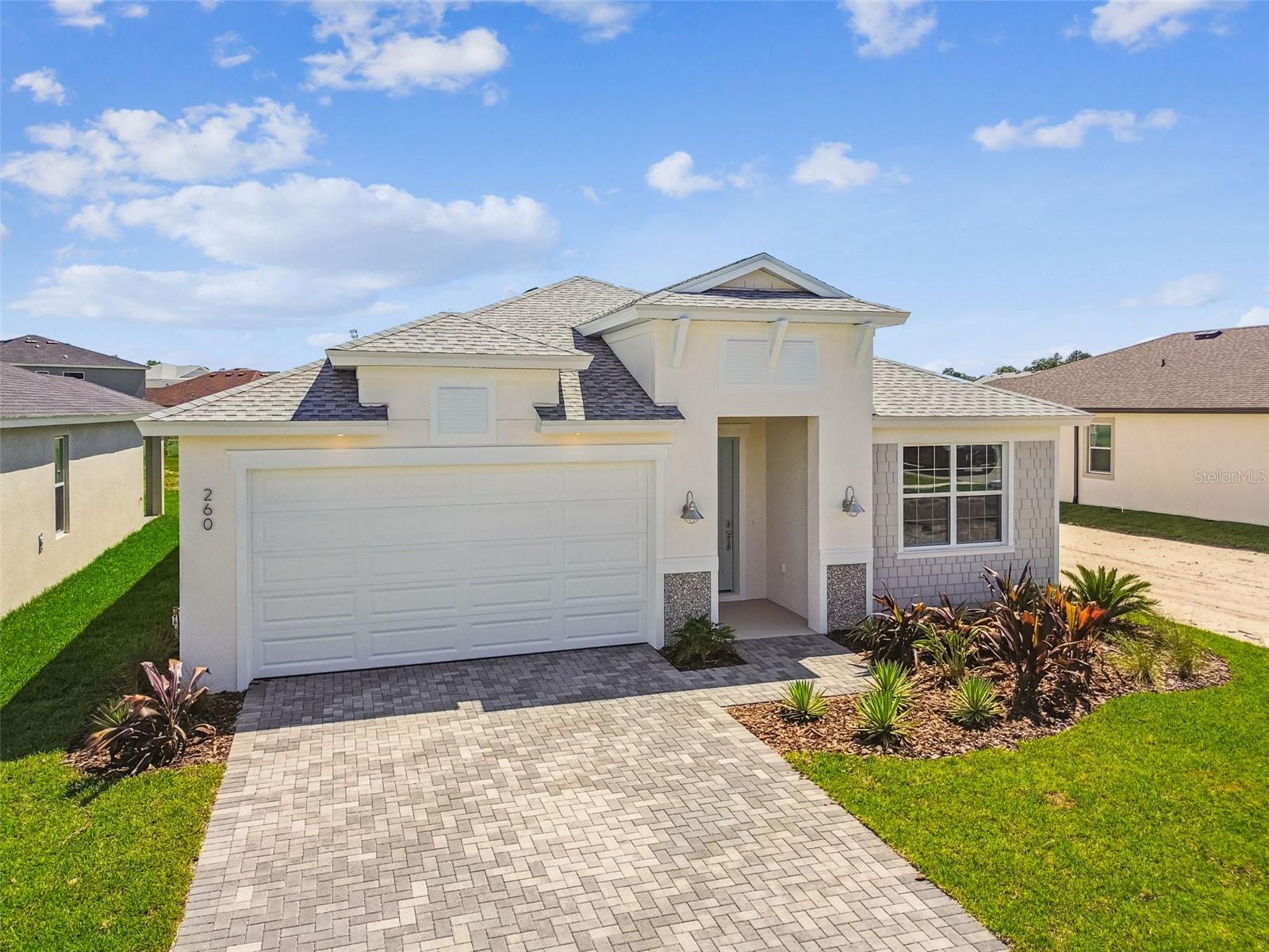 Image 7 of 90 For 260 Hillshire Place