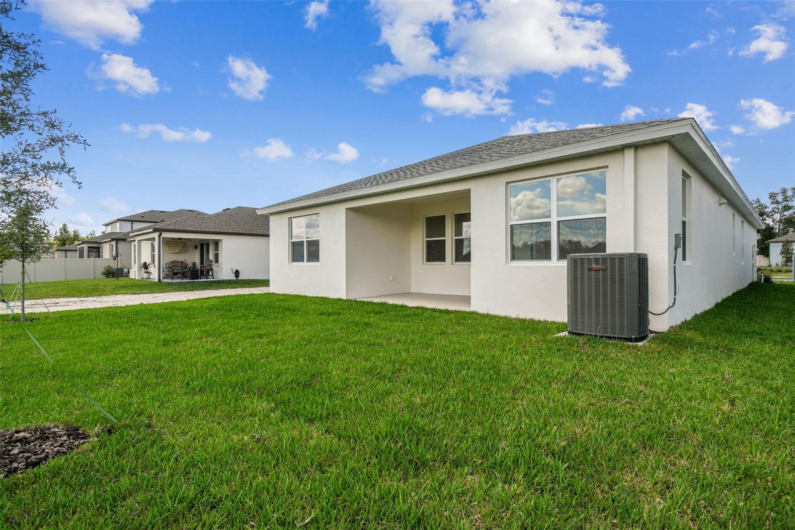 Image 74 of 90 For 260 Hillshire Place