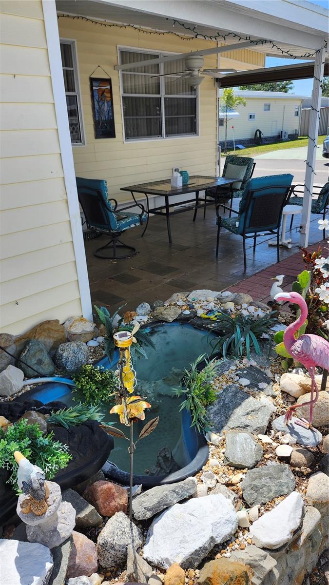 Listing photo id 21 for 2309 17th Street Lane W