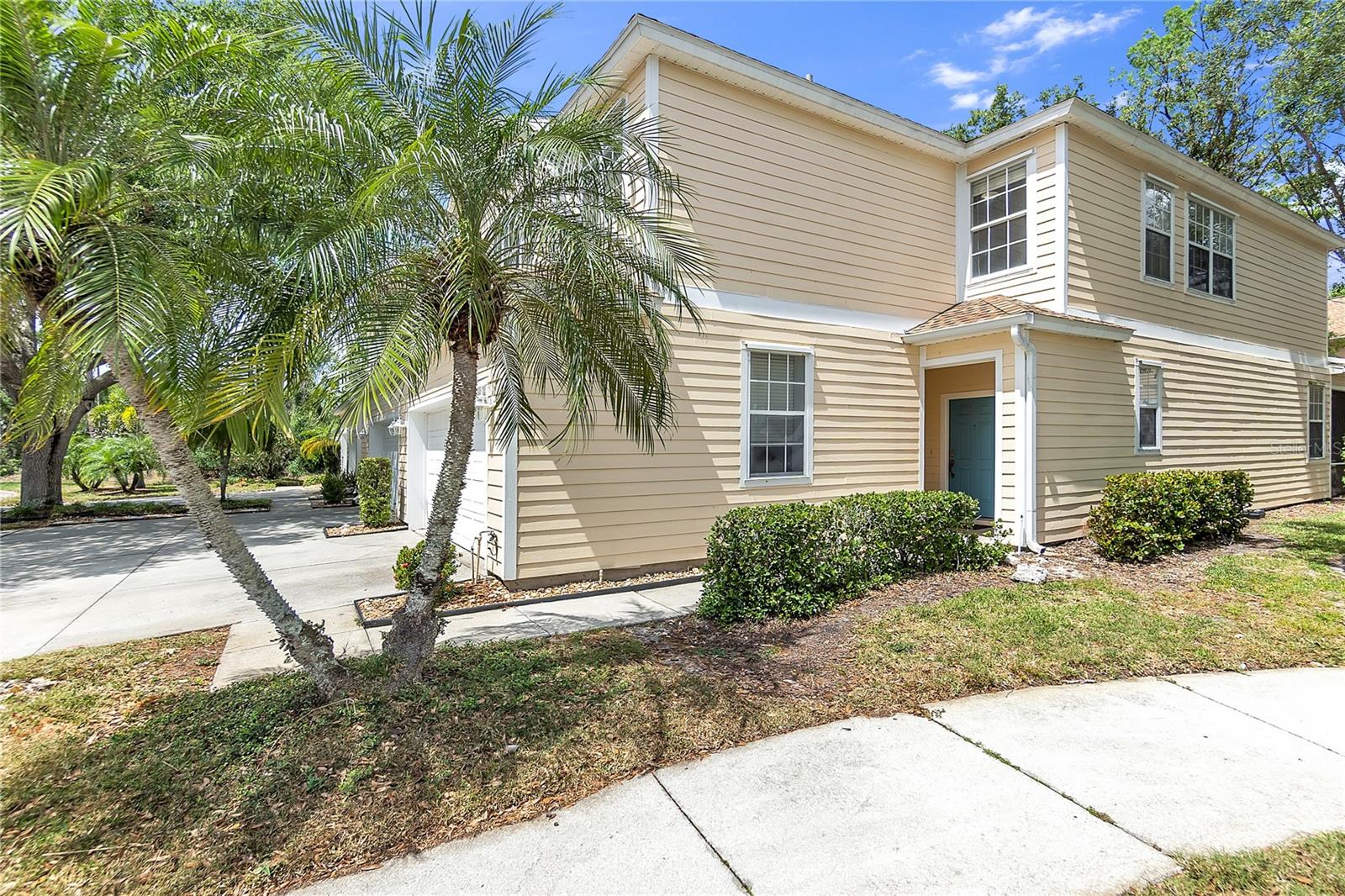 Image 3 of 42 For 6418 Rosefinch Court 103