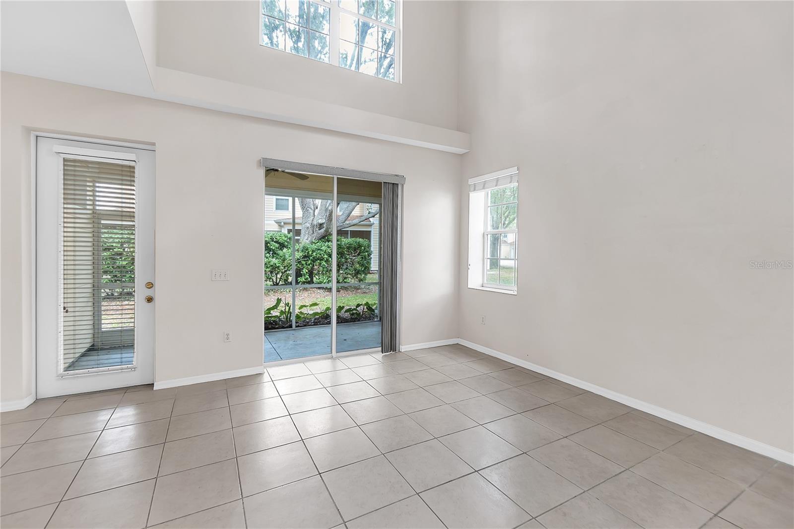 Image 33 of 42 For 6418 Rosefinch Court 103