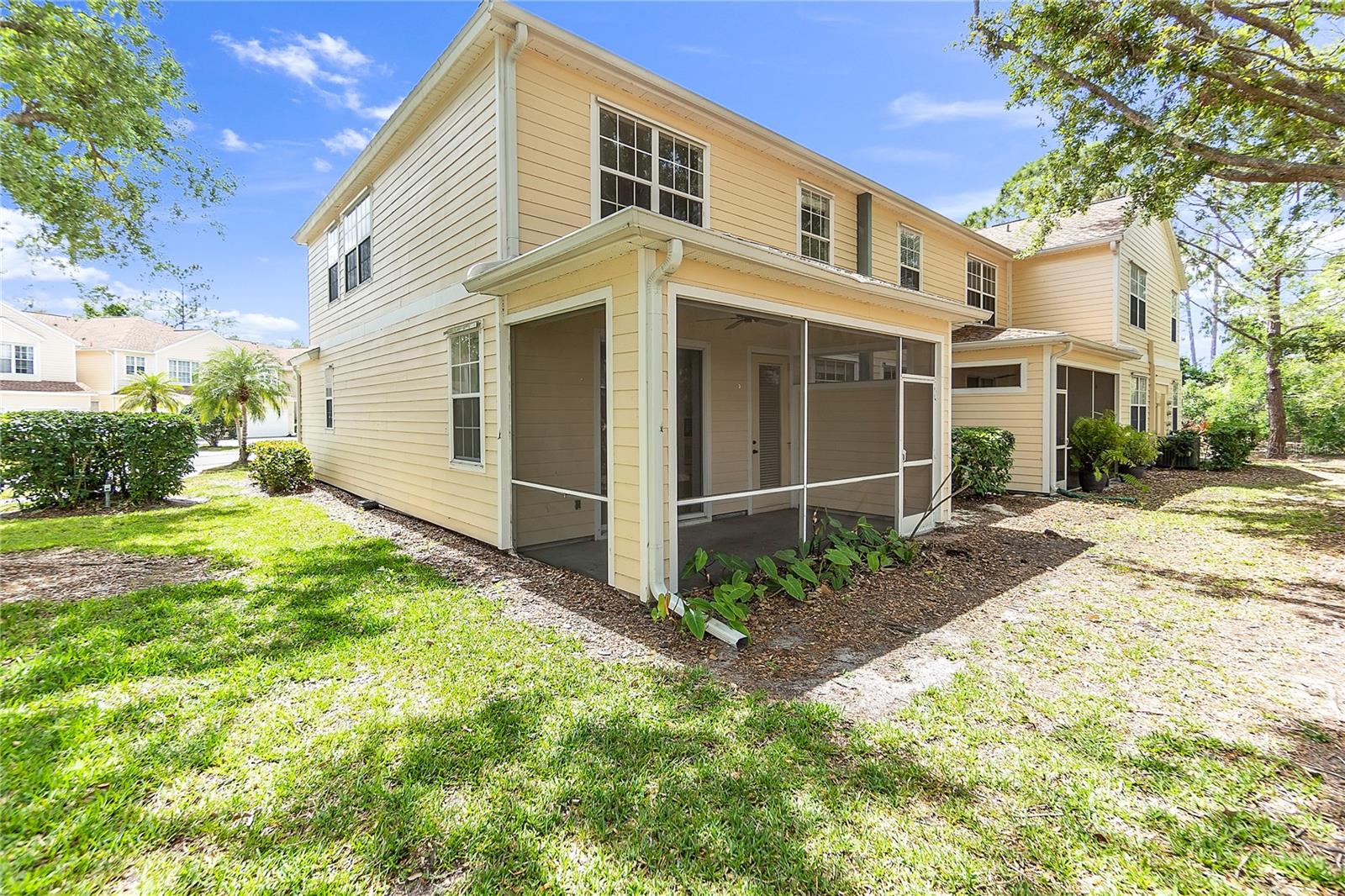 Image 5 of 42 For 6418 Rosefinch Court 103