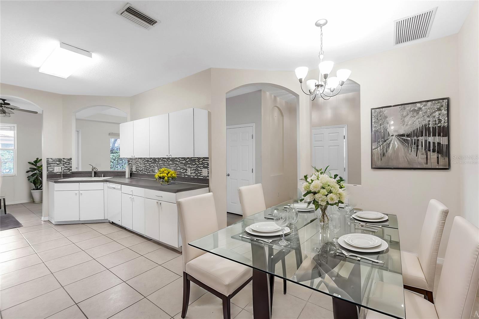 Image 7 of 42 For 6418 Rosefinch Court 103