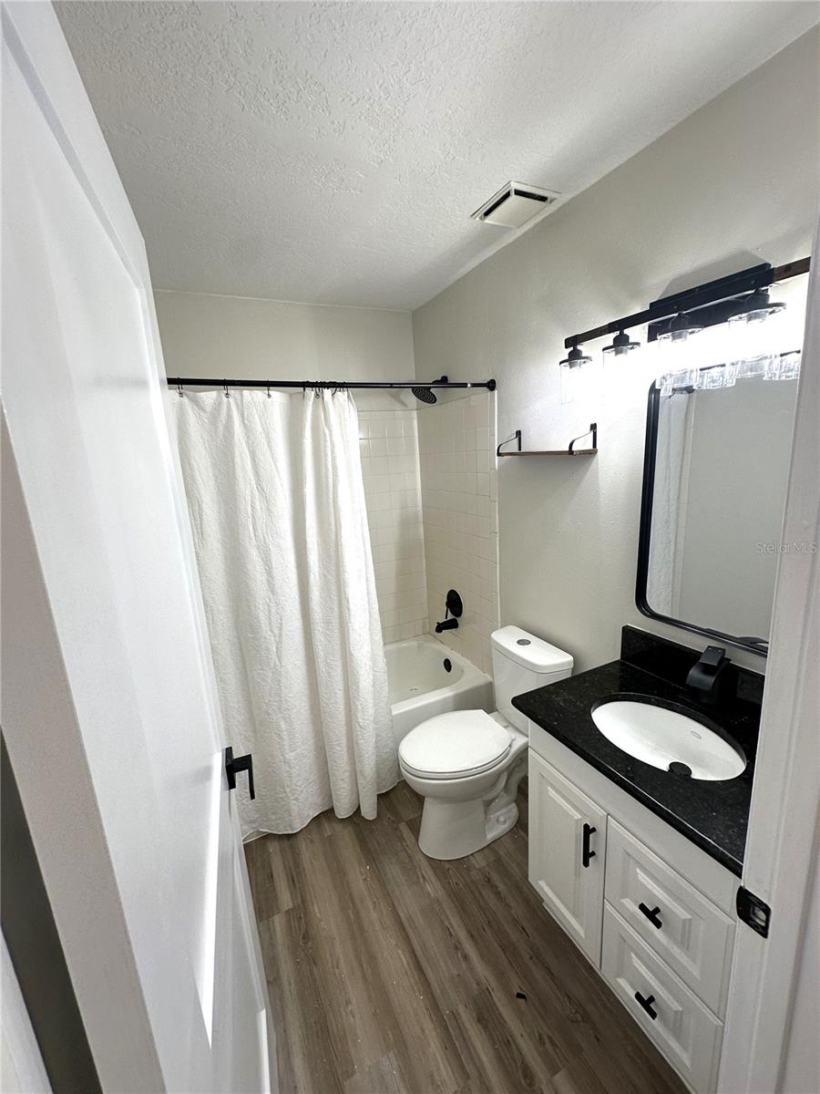 Image 10 of 26 For 4005 Crockers Lake Boulevard 11