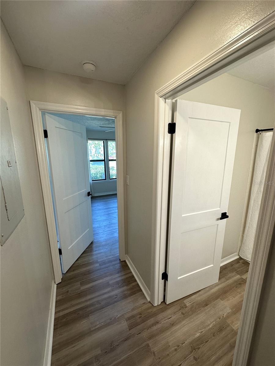 Image 11 of 26 For 4005 Crockers Lake Boulevard 11