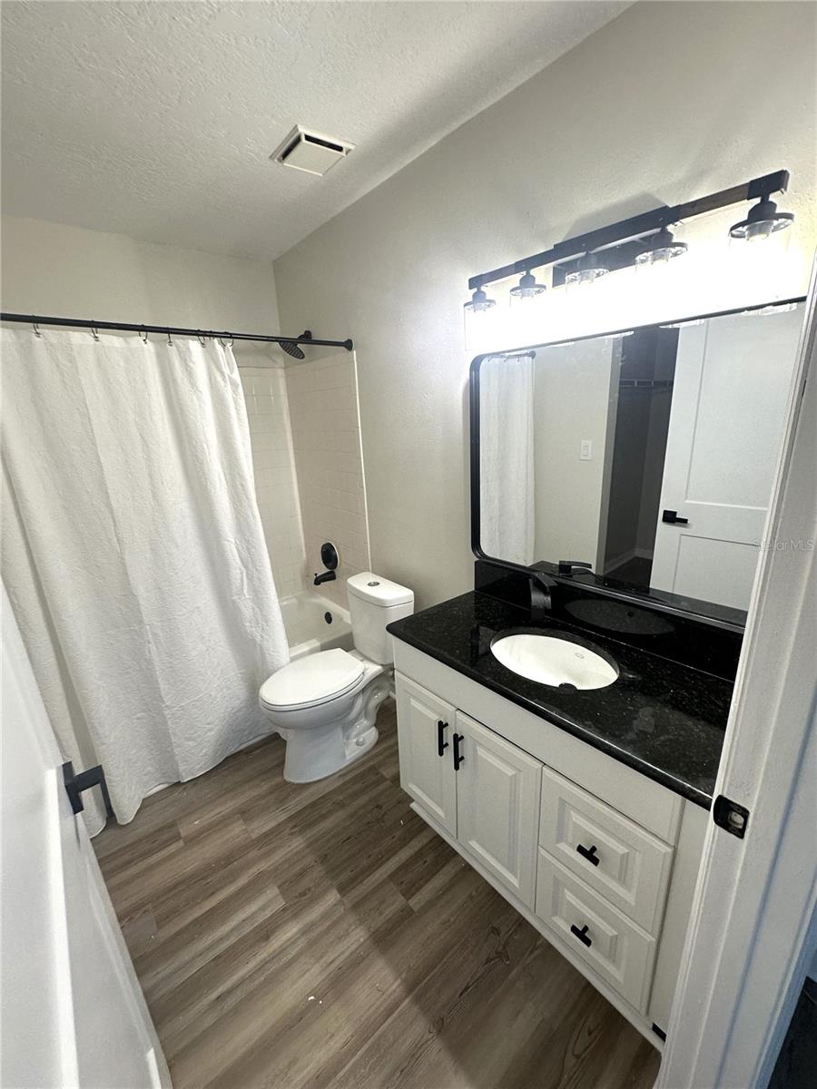 Image 13 of 26 For 4005 Crockers Lake Boulevard 11