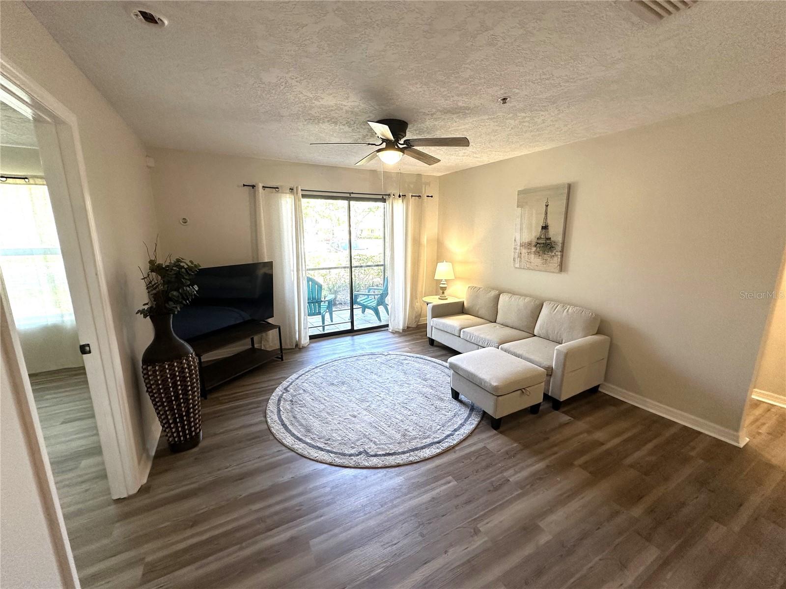 Image 8 of 26 For 4005 Crockers Lake Boulevard 11